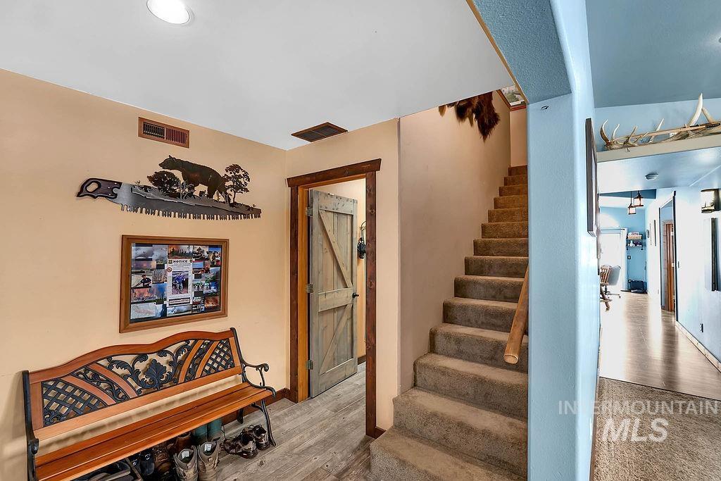 13274 Kokanee Dr. Property Photo 11