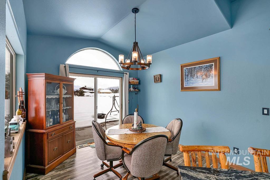 13274 Kokanee Dr. Property Photo 32