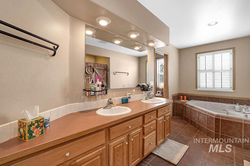 13274 Kokanee Dr. Property Photo 36