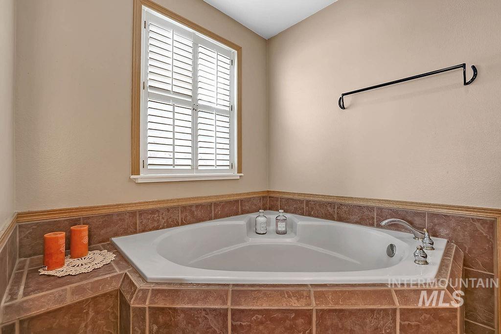 13274 Kokanee Dr. Property Photo 37