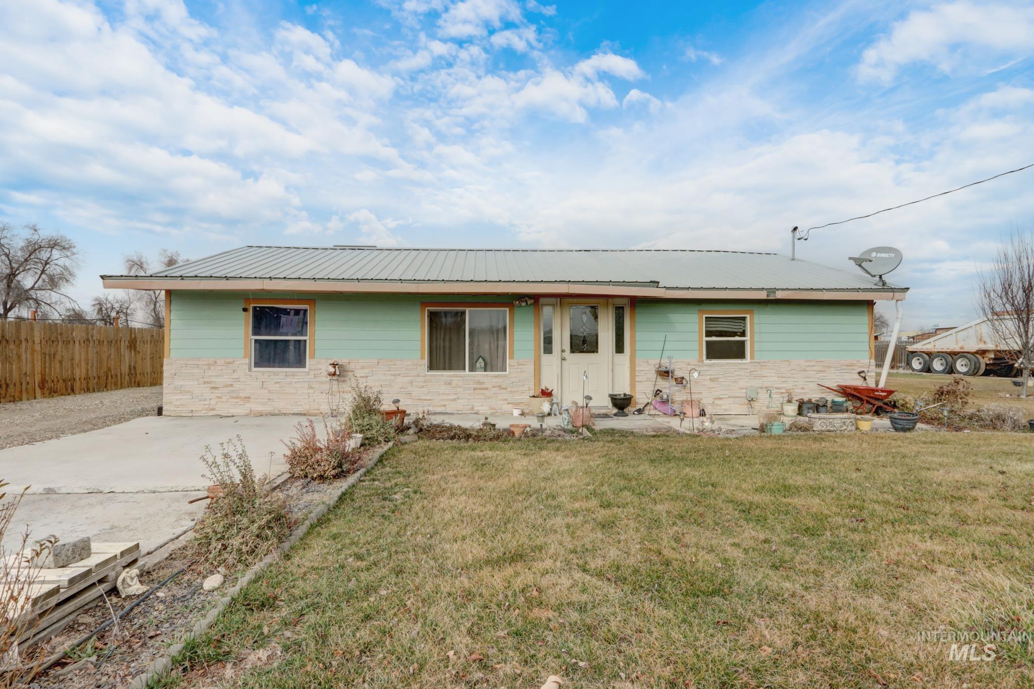 801 Thrifty Way Property Photo
