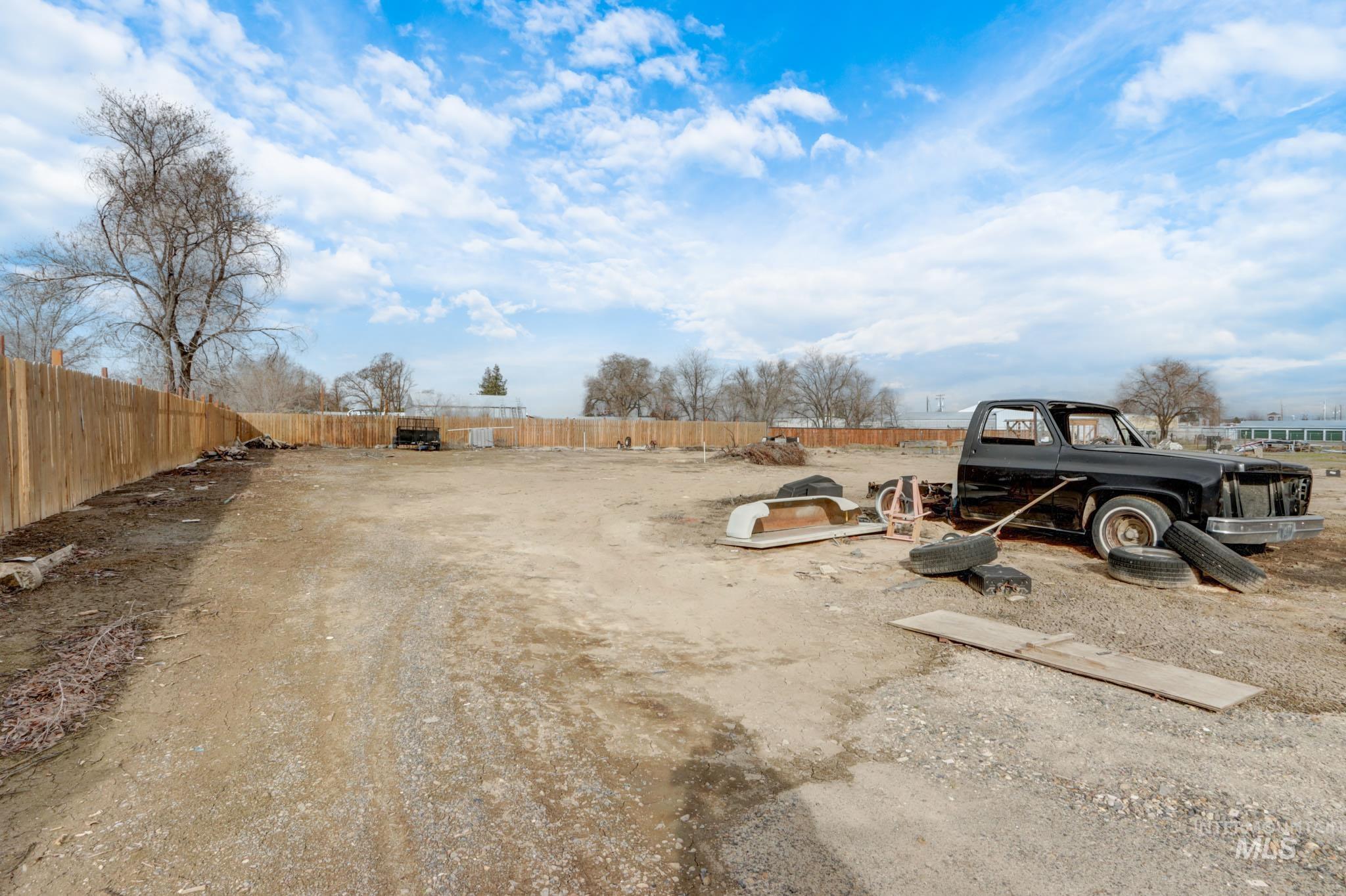 801 Thrifty Way Property Photo 44