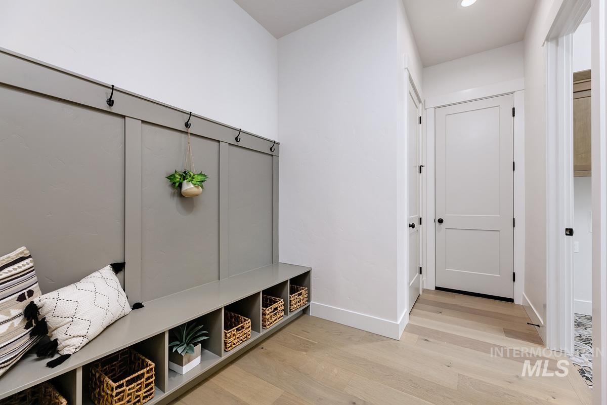 6889 Saddle Bred Way Property Photo 26