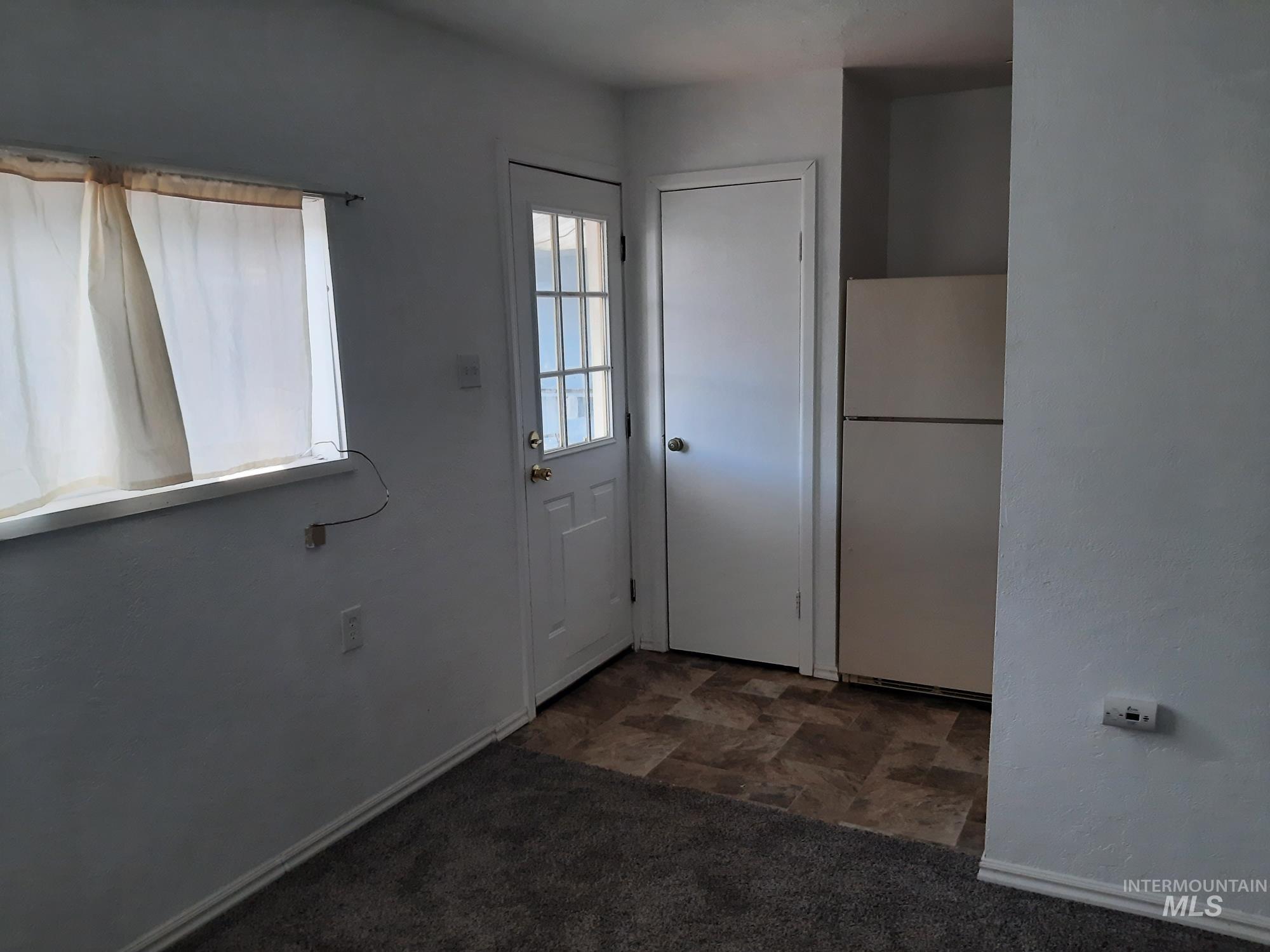 205 W Adams St Property Photo 37