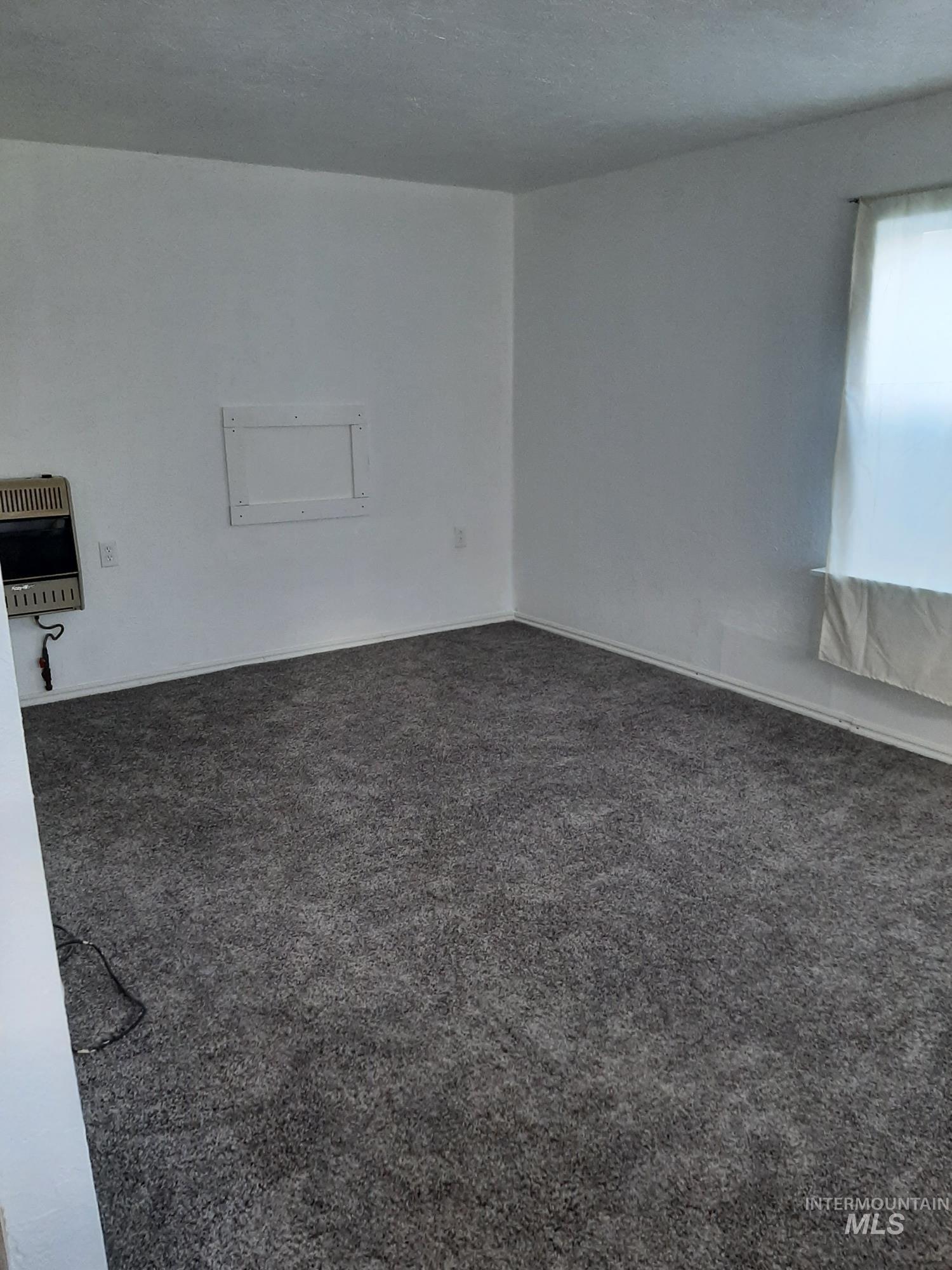 205 W Adams St Property Photo 38
