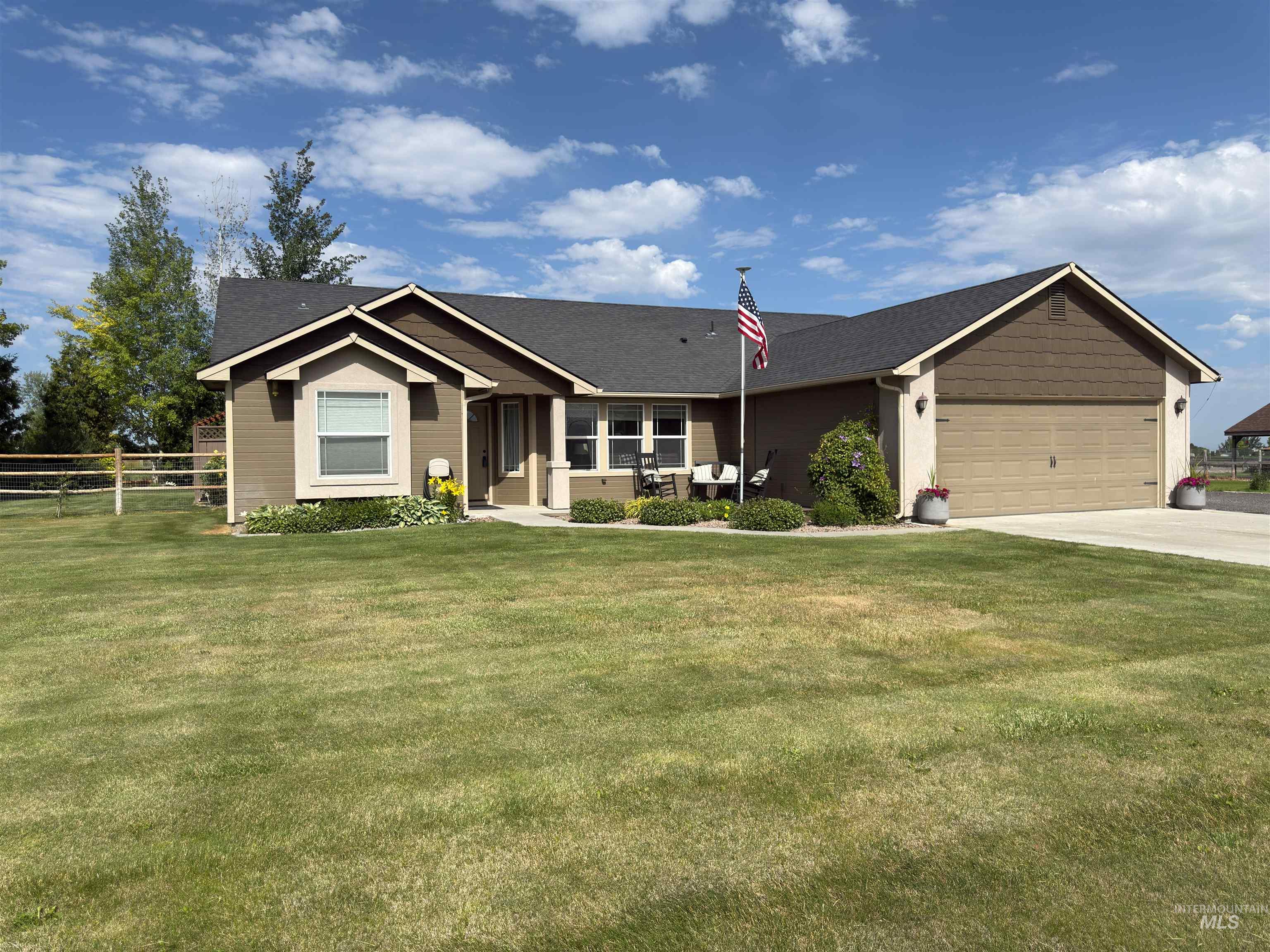 3815 N 2456 East Property Photo 2