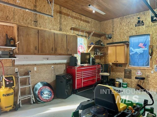 3815 N 2456 East Property Photo 6