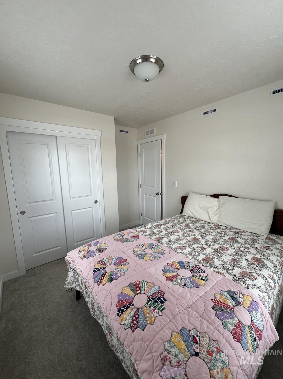 5849 S Carlburg Ln Property Photo 27
