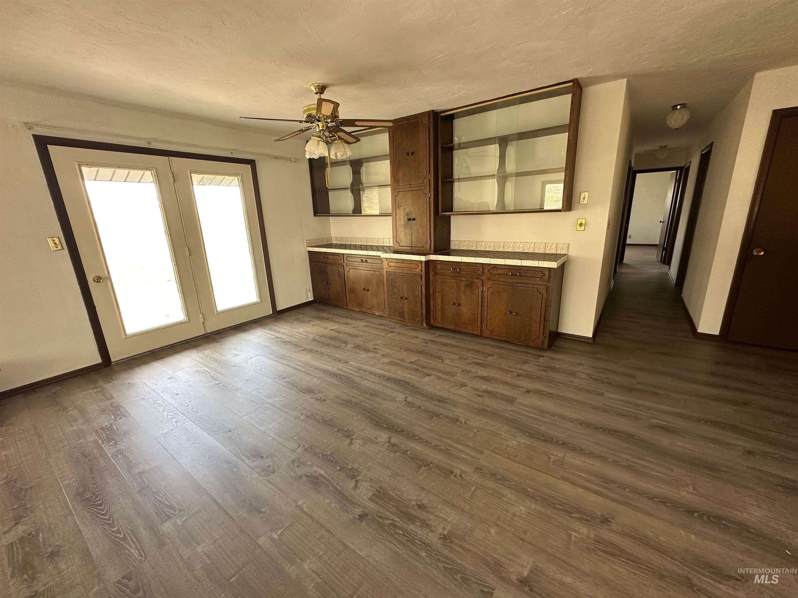 2891 E Murphy Springs Rd Property Photo 6