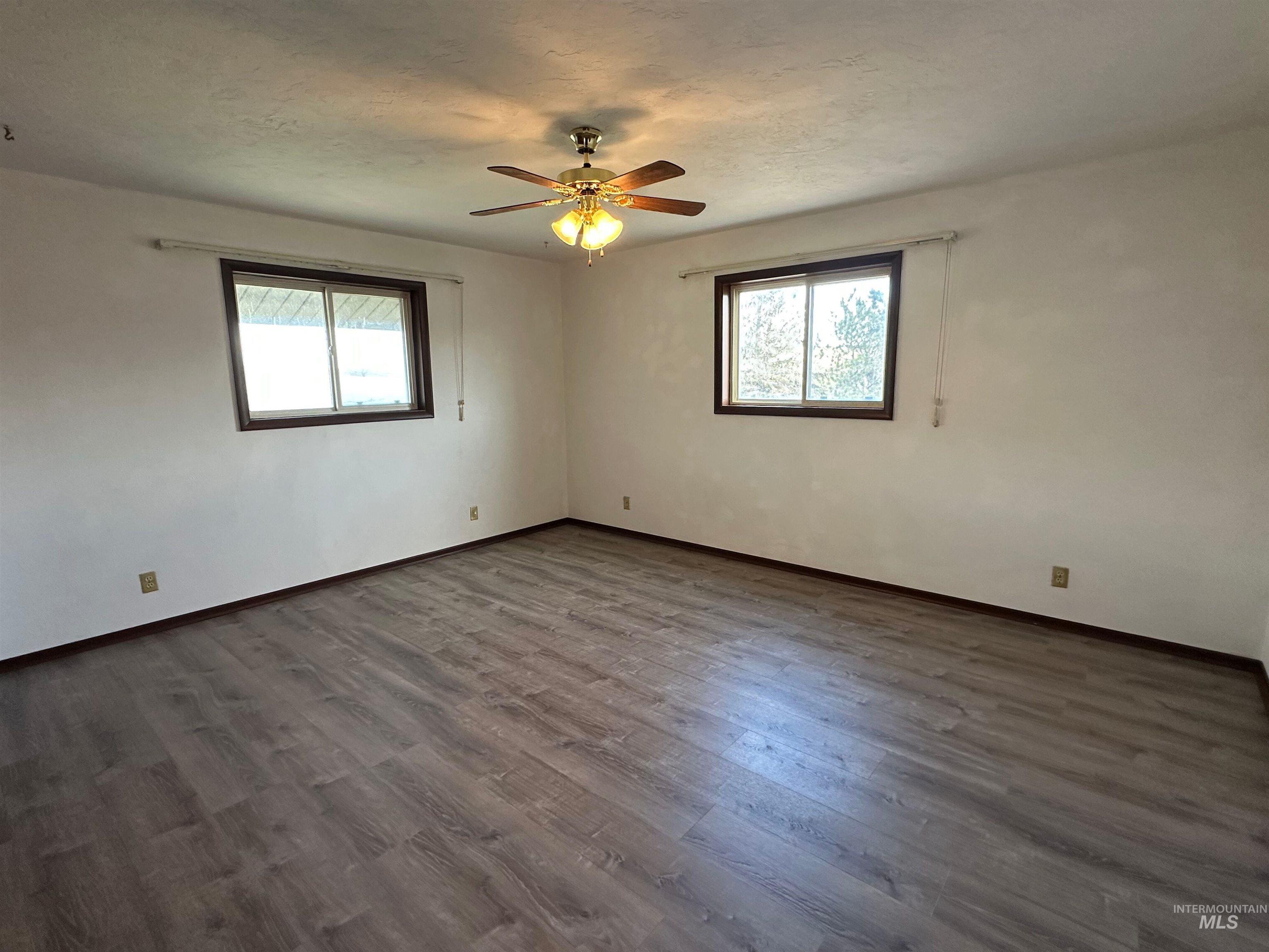 2891 E Murphy Springs Rd Property Photo 16