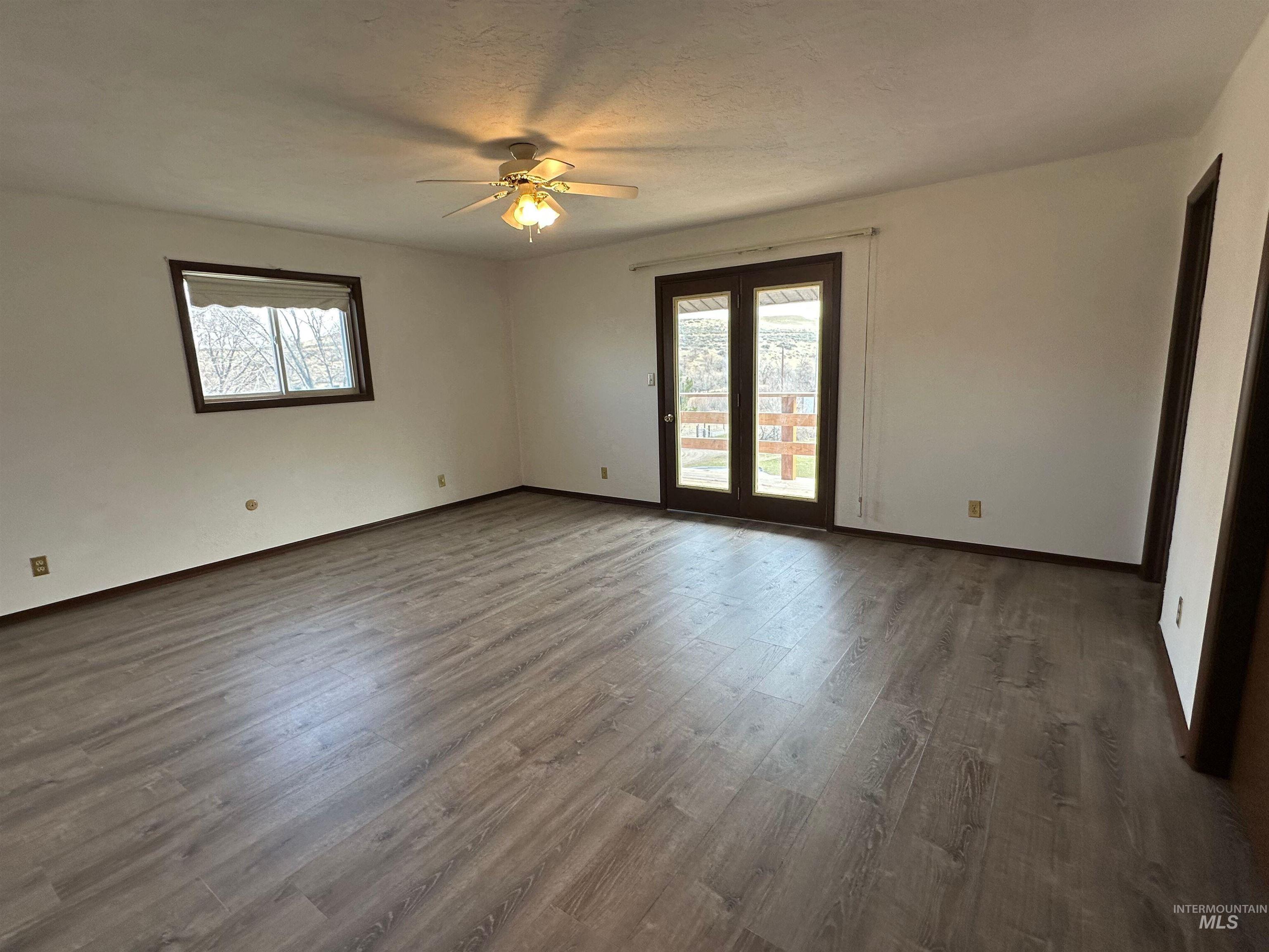 2891 E Murphy Springs Rd Property Photo 20