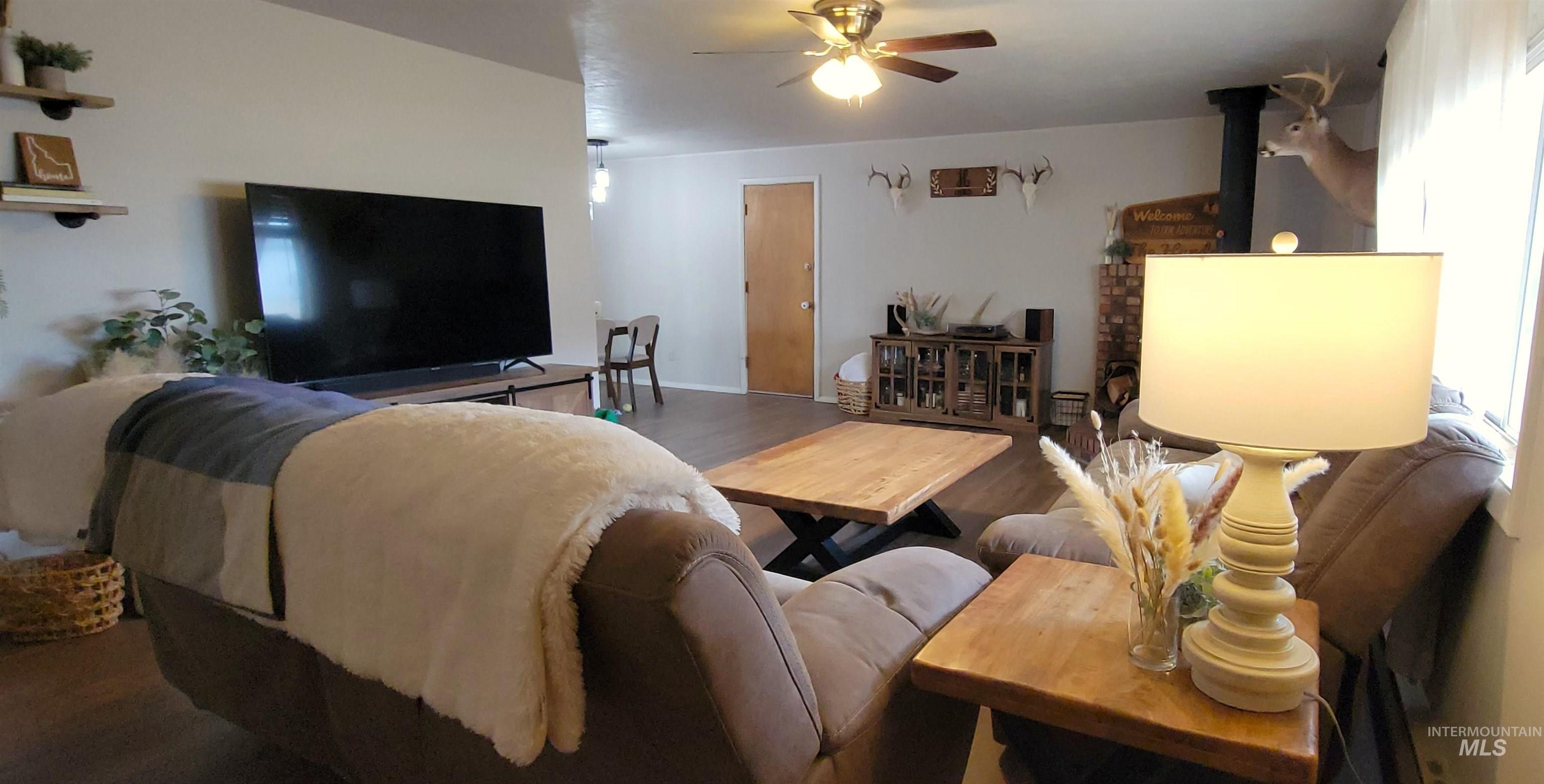 202 N Kuhl St Property Photo 7