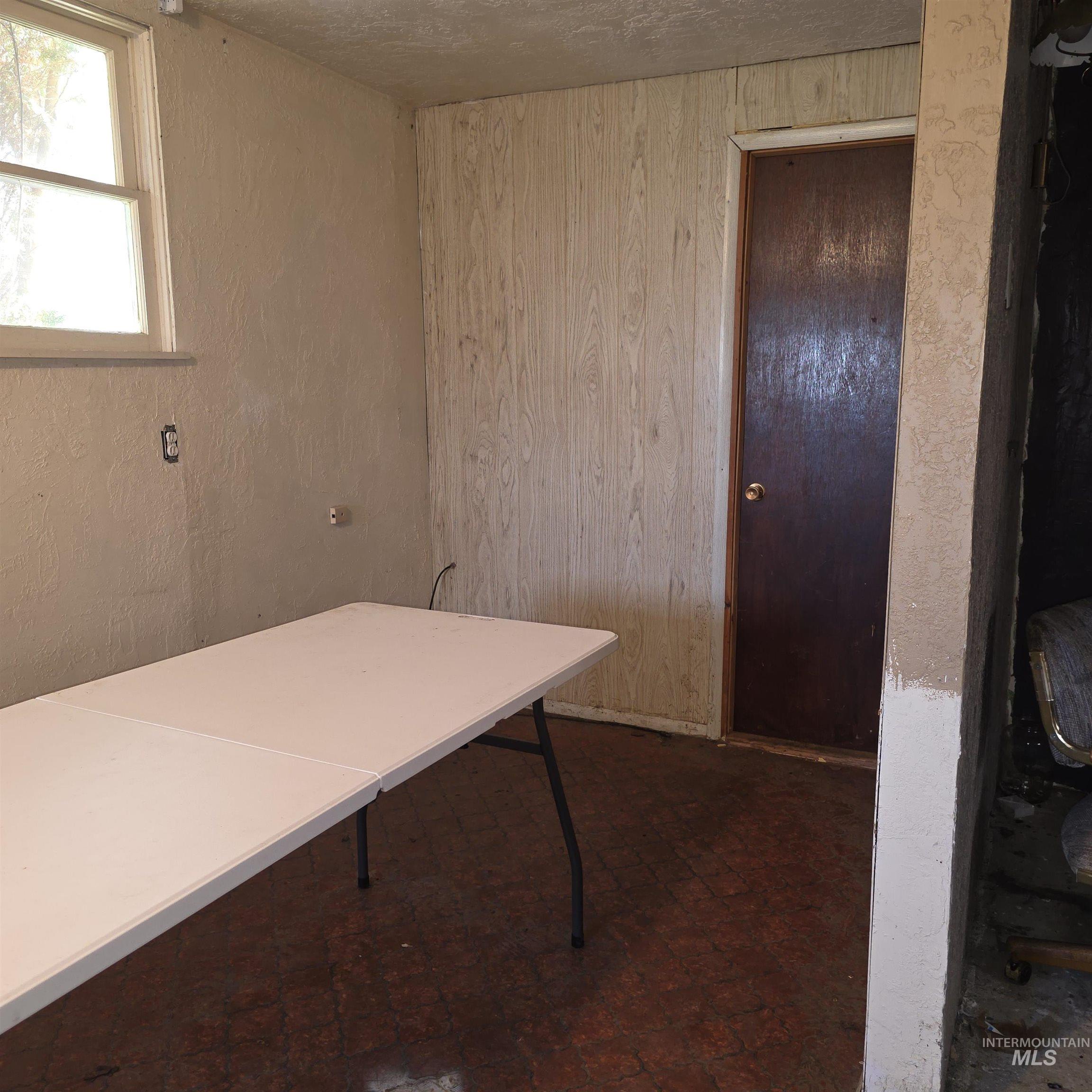 933&935.5 Preston Ave Property Photo 32