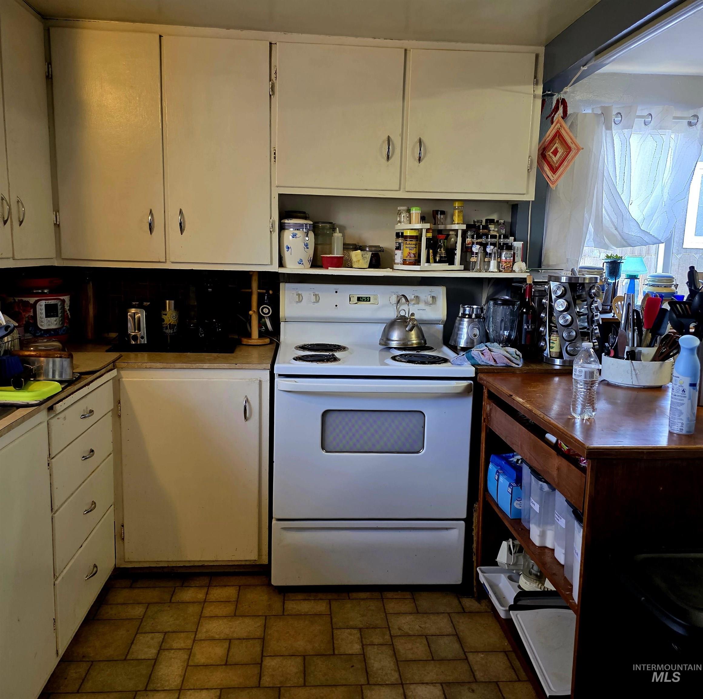 935 Preston Ave Property Photo 16
