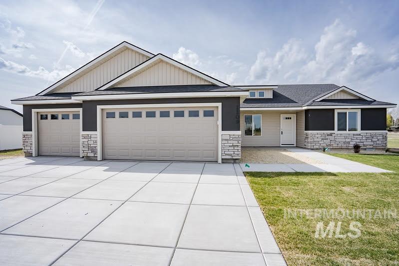 1109 Bronze Dr Property Photo