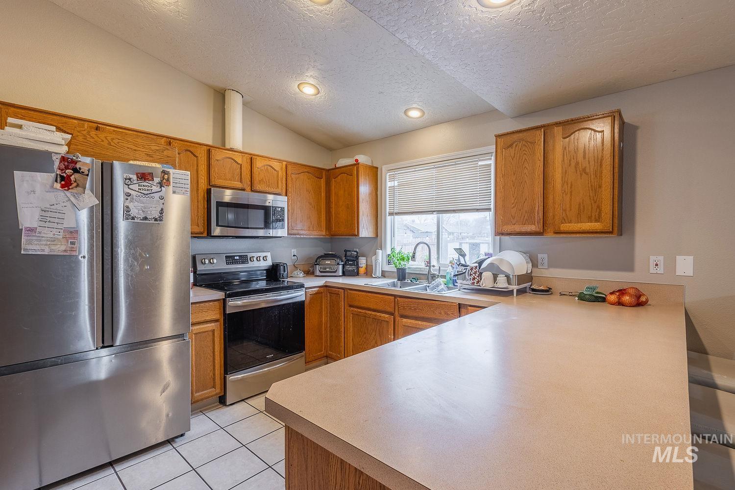 2909 Myrtlewood Way Property Photo 16