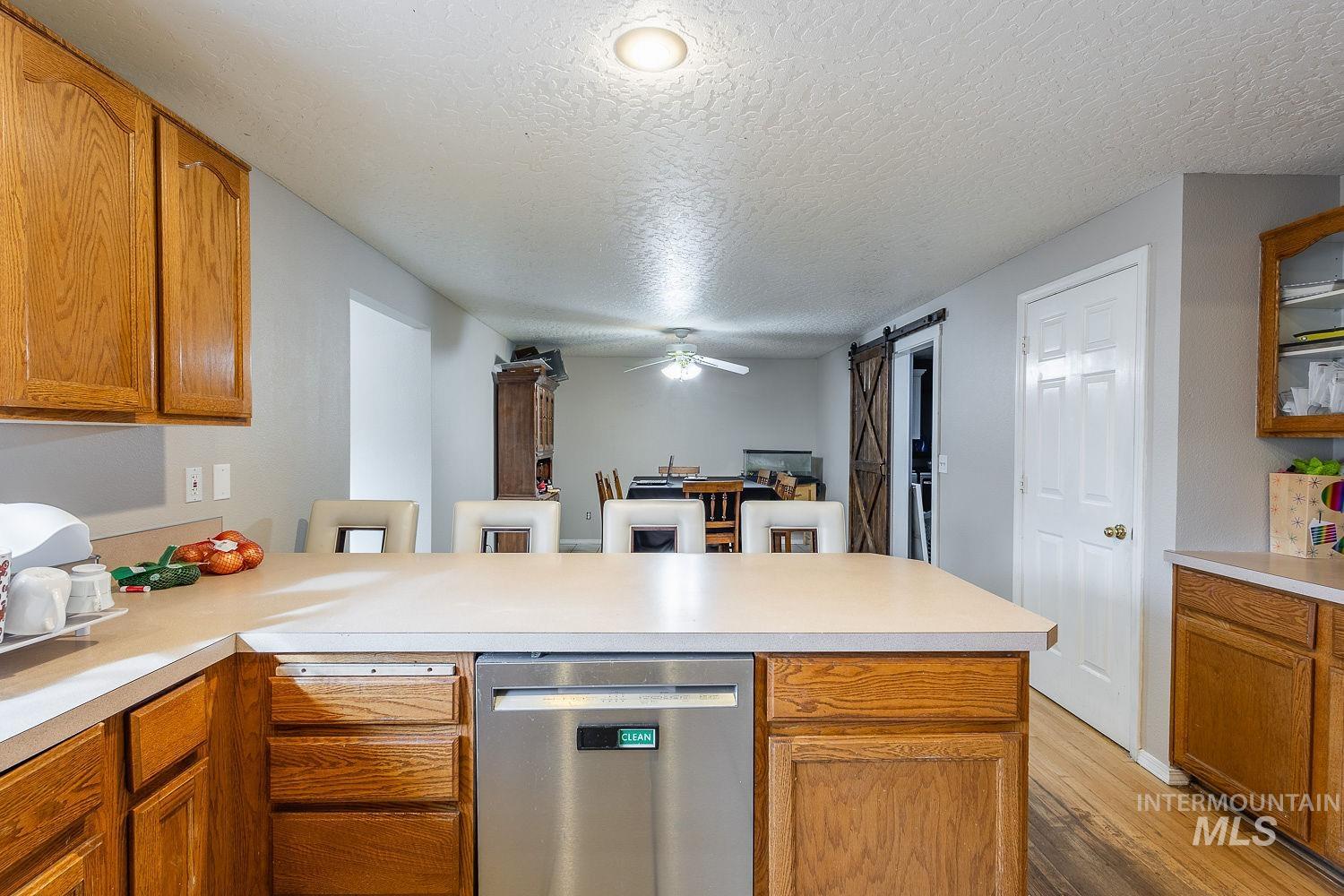 2909 Myrtlewood Way Property Photo 21