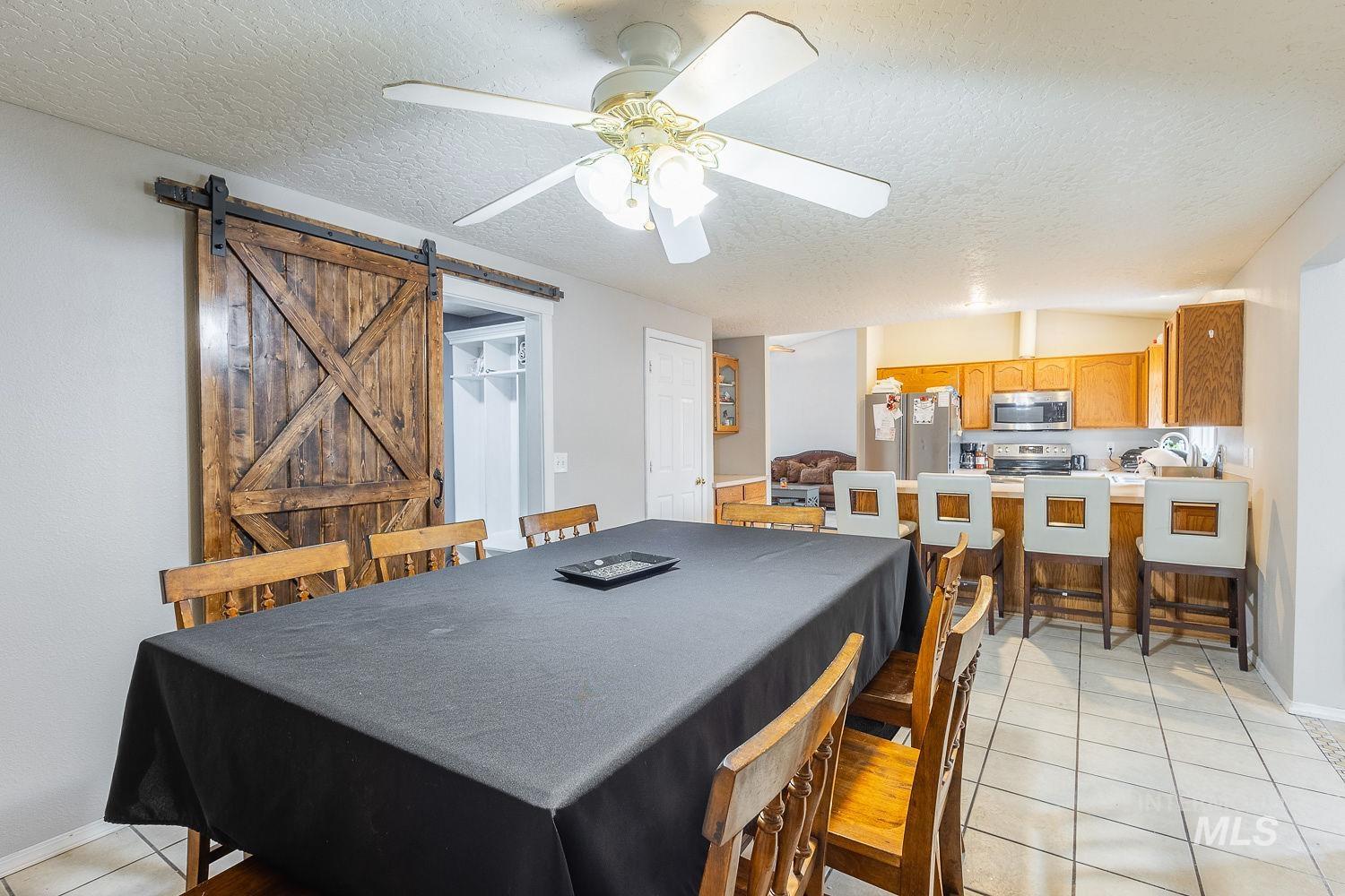 2909 Myrtlewood Way Property Photo 23