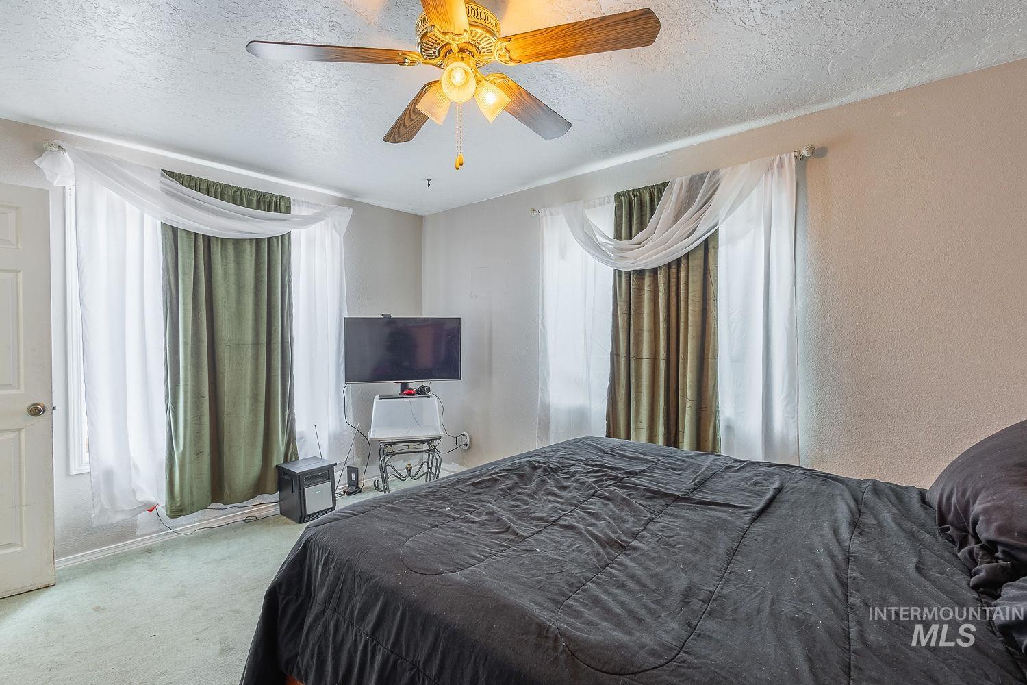 2909 Myrtlewood Way Property Photo 29