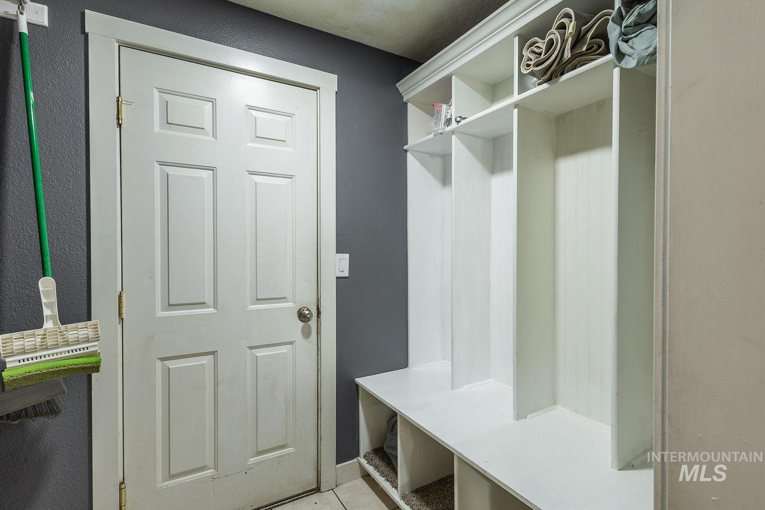2909 Myrtlewood Way Property Photo 30
