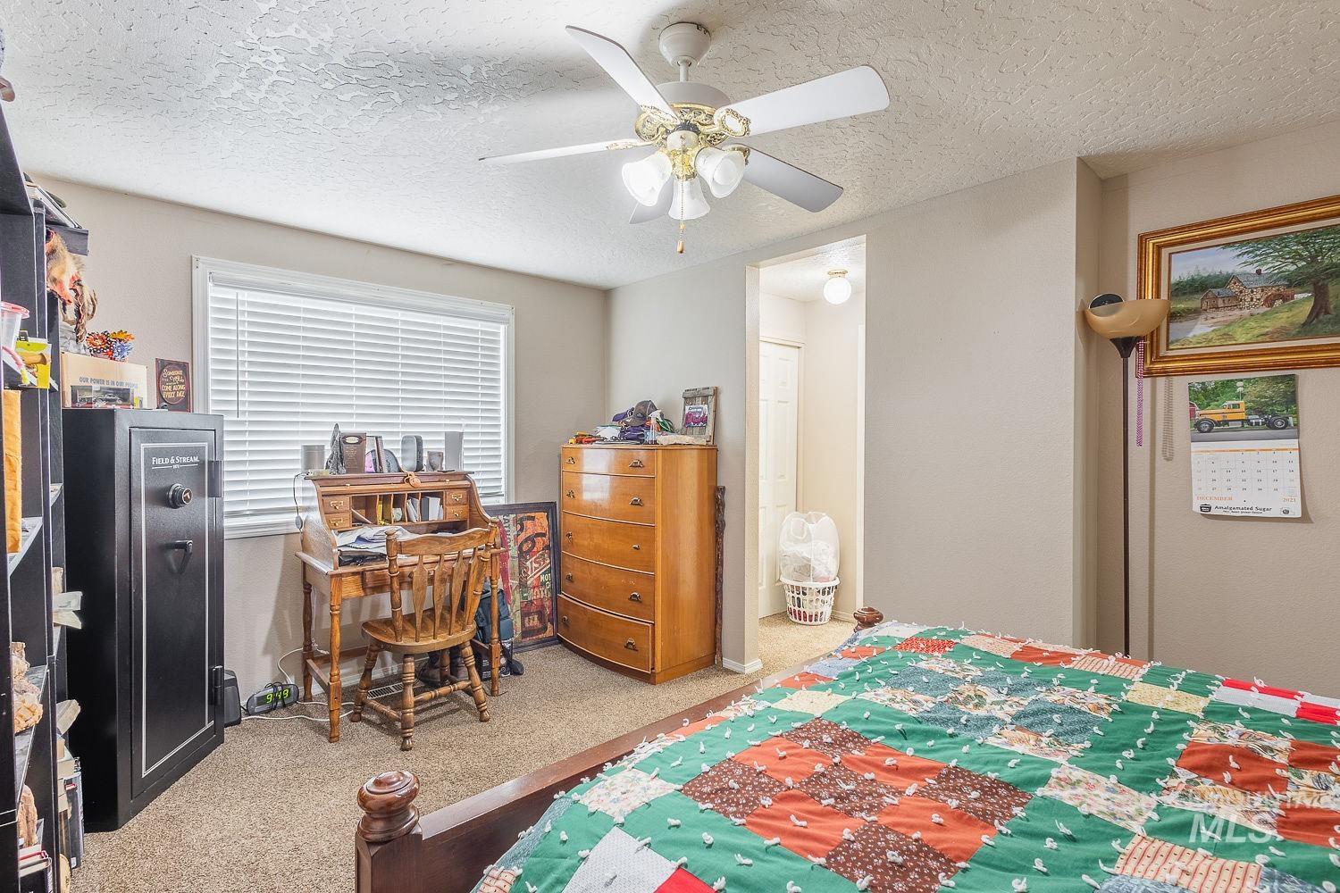 2909 Myrtlewood Way Property Photo 32