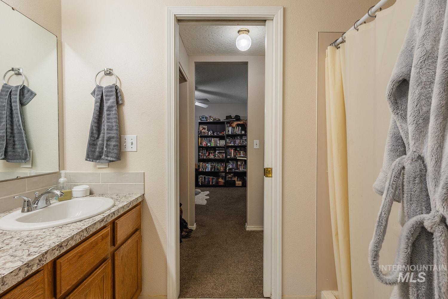 2909 Myrtlewood Way Property Photo 35