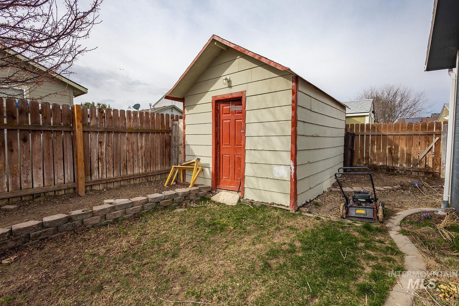 2909 Myrtlewood Way Property Photo 44