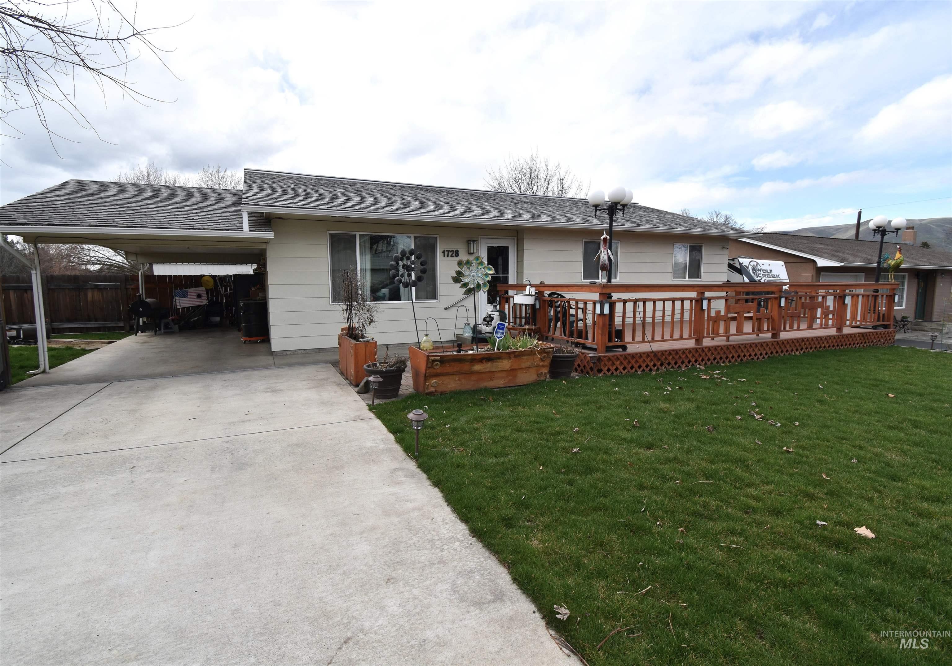 1728 11th Street Property Photo