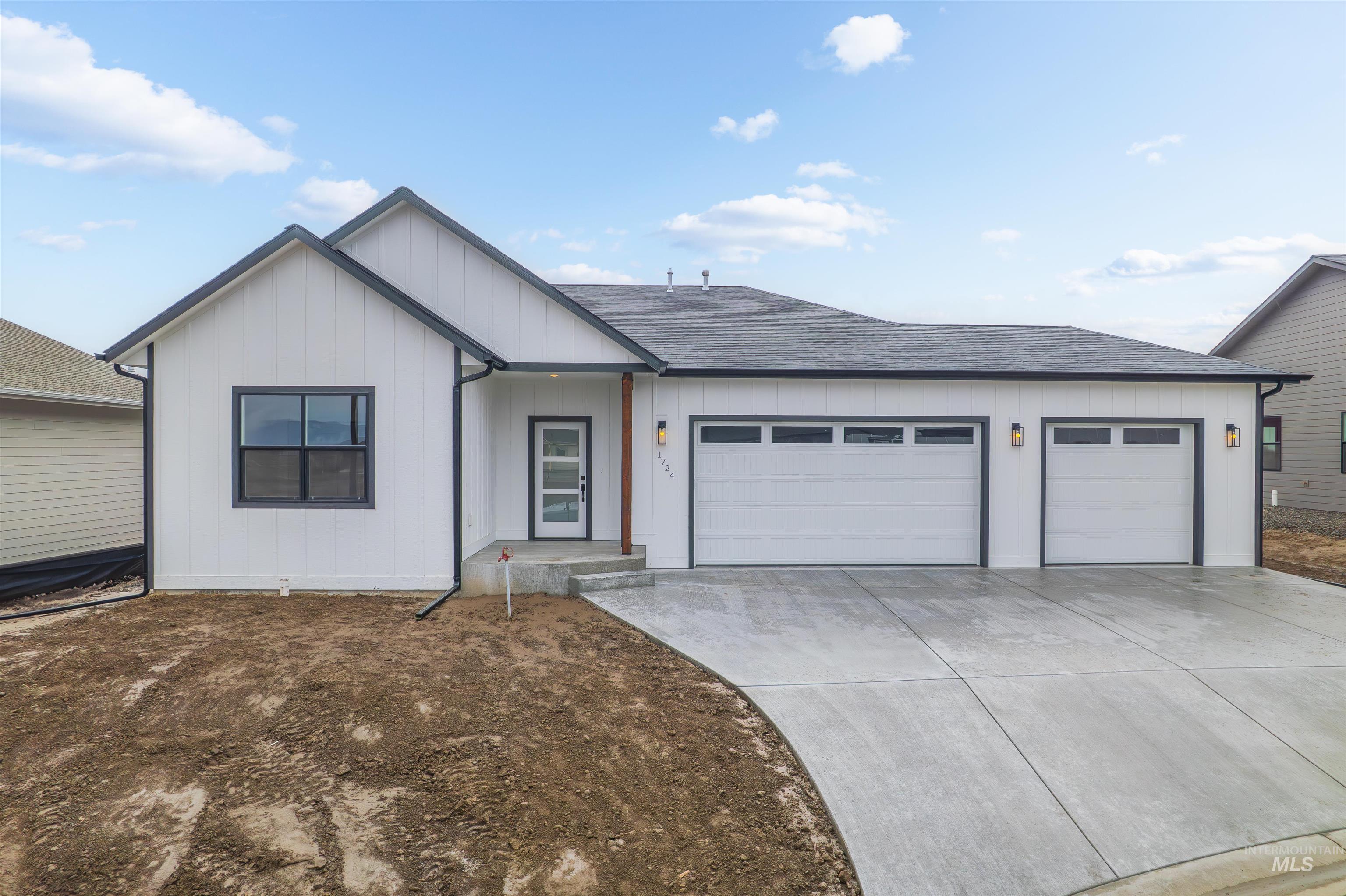 1724 Pathway Court Property Photo