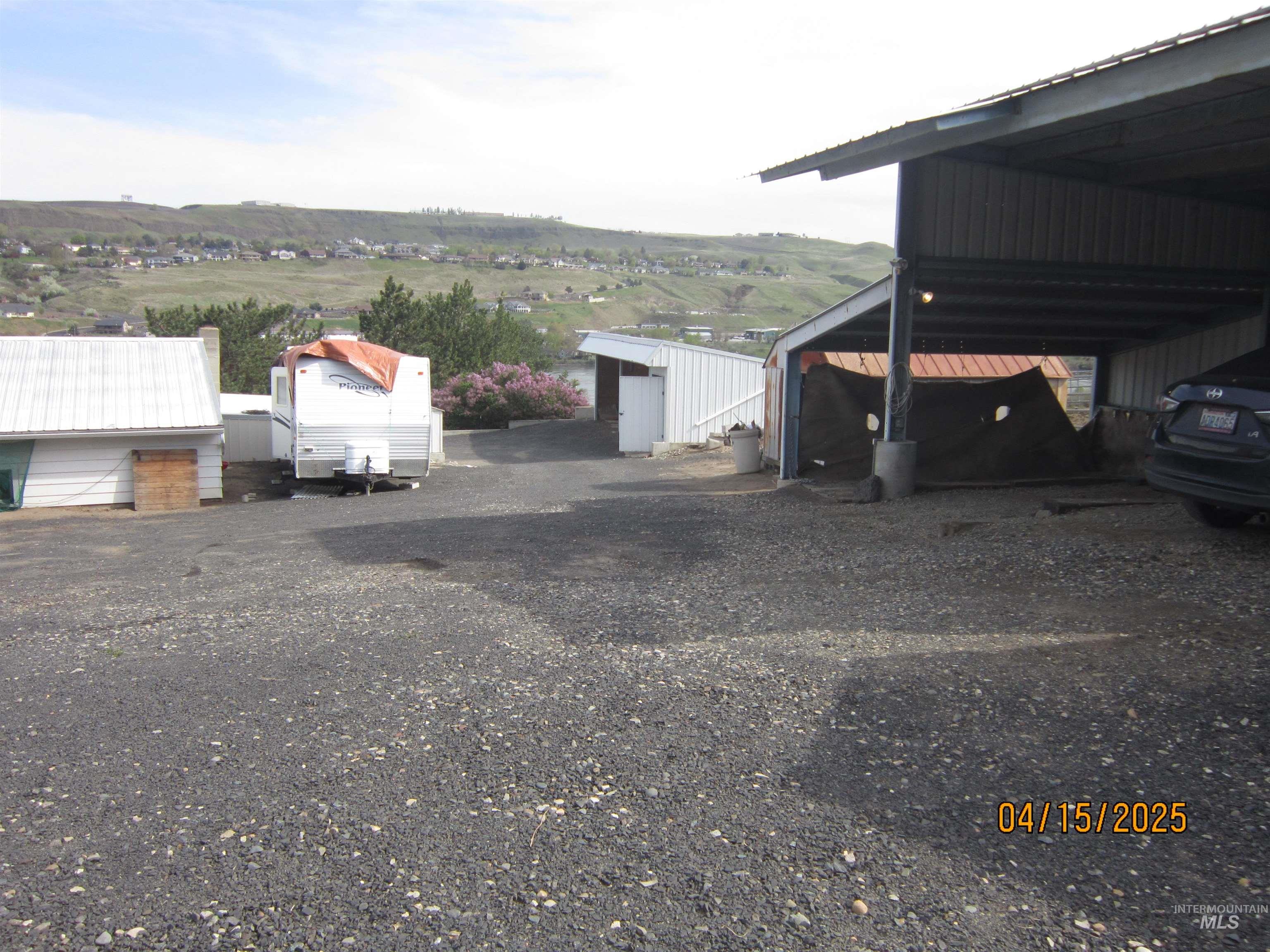 1015 Post Ln Property Photo 5