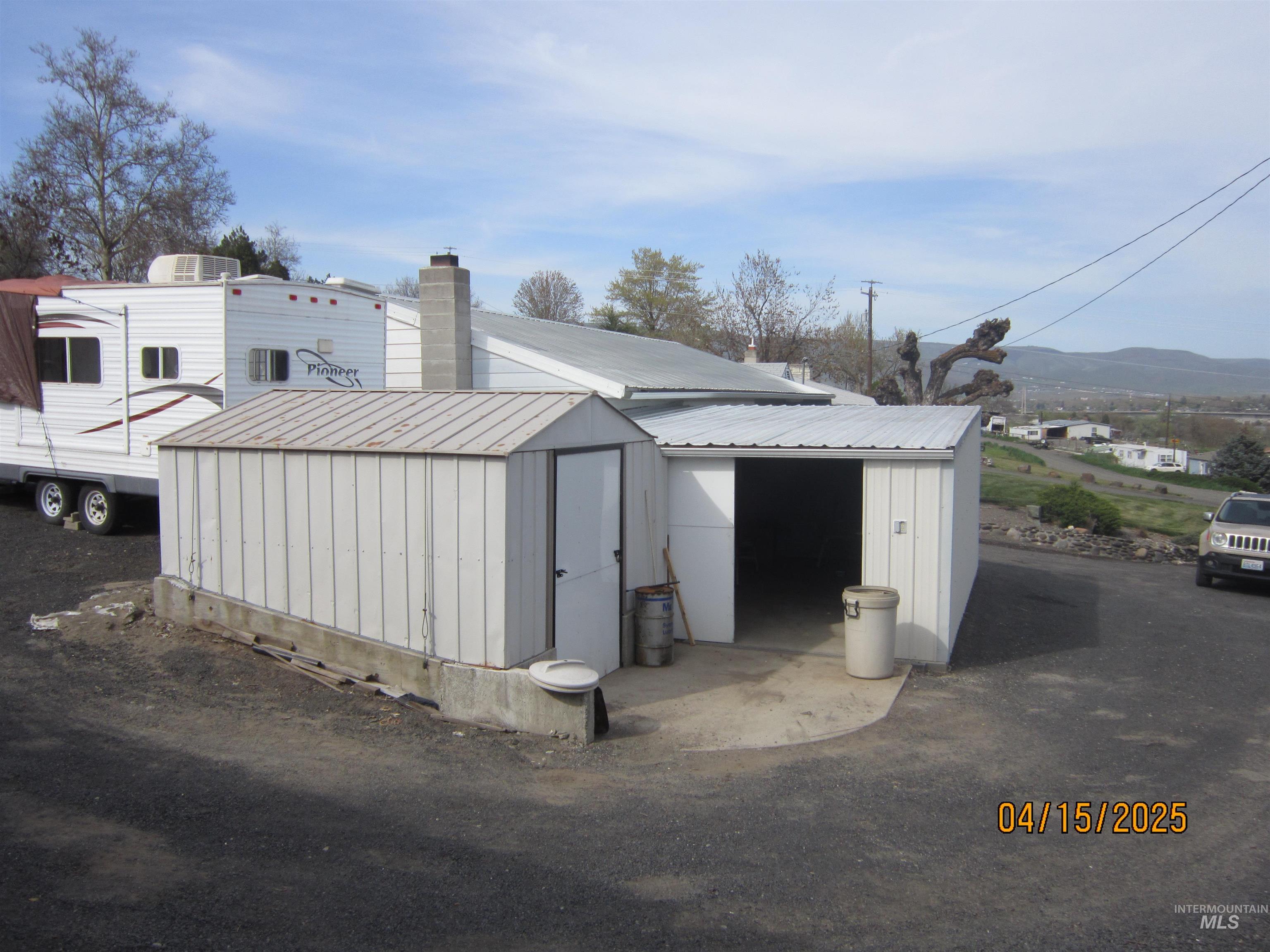 1015 Post Ln Property Photo 14