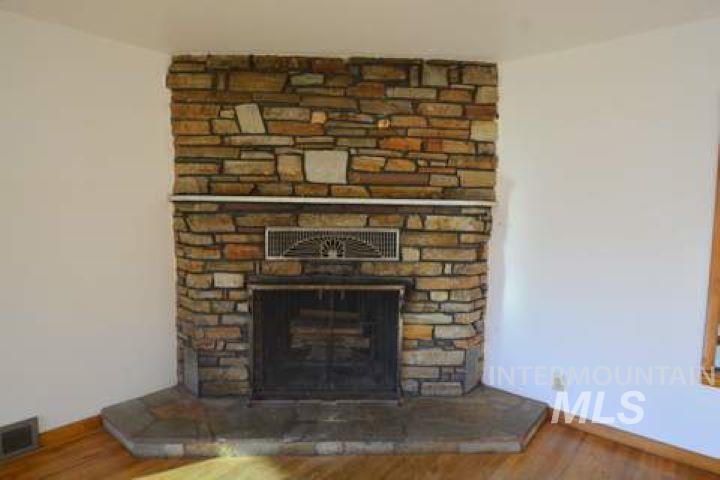 10964 Highway 75 Property Photo 15