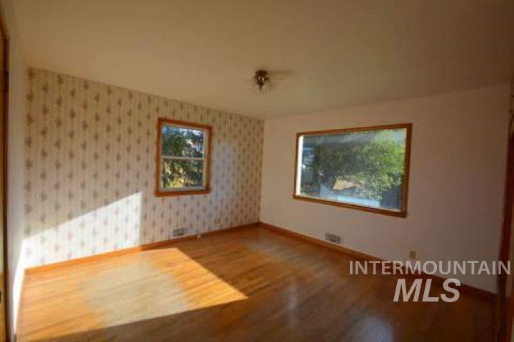 10964 Highway 75 Property Photo 20