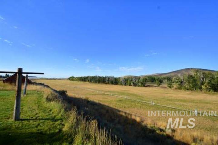 10964 Highway 75 Property Photo 23