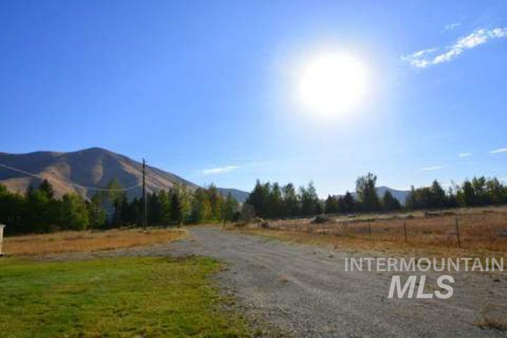 10964 Highway 75 Property Photo 27