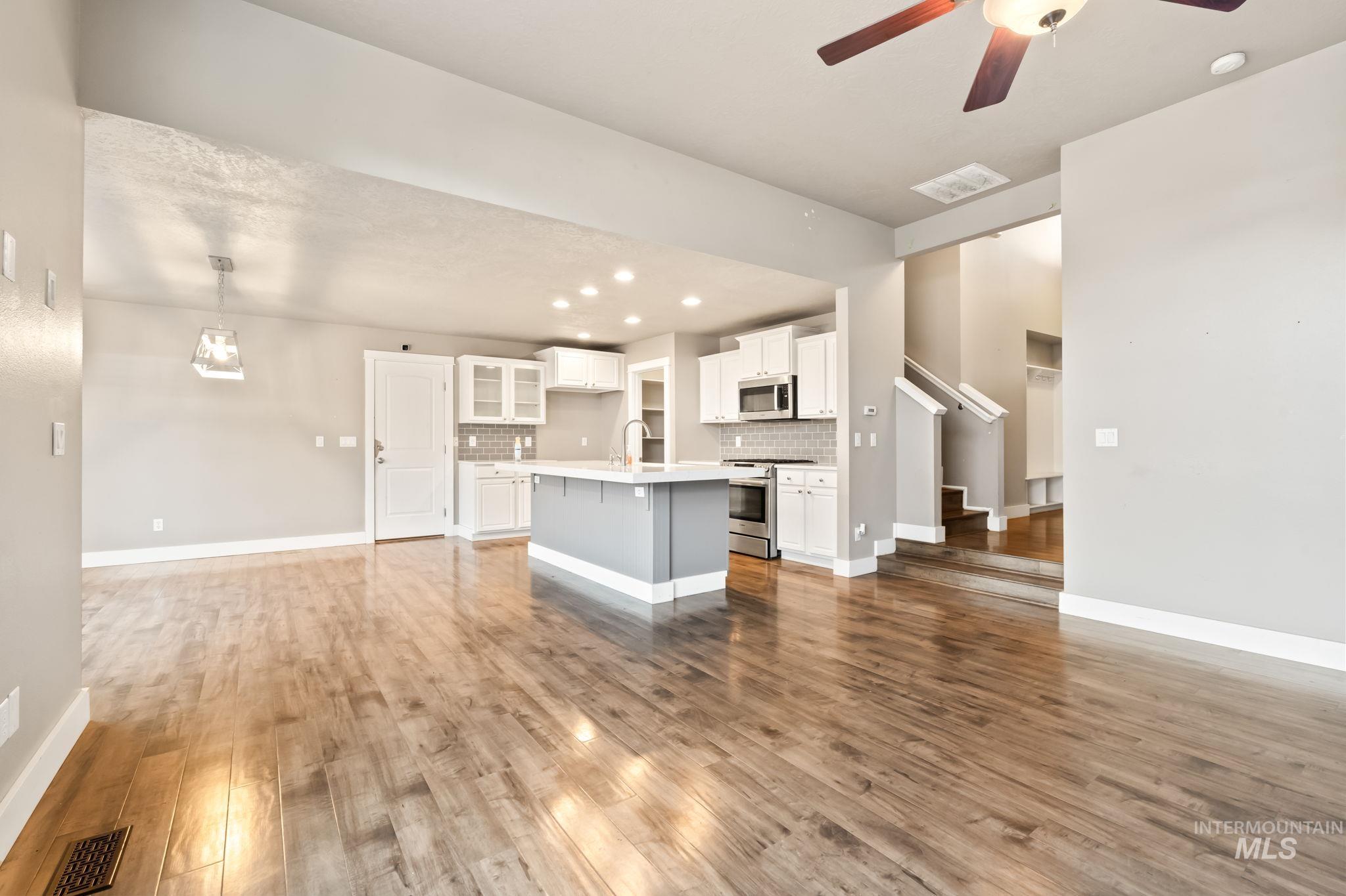 11298 W Goldenspire Dr Property Photo 9