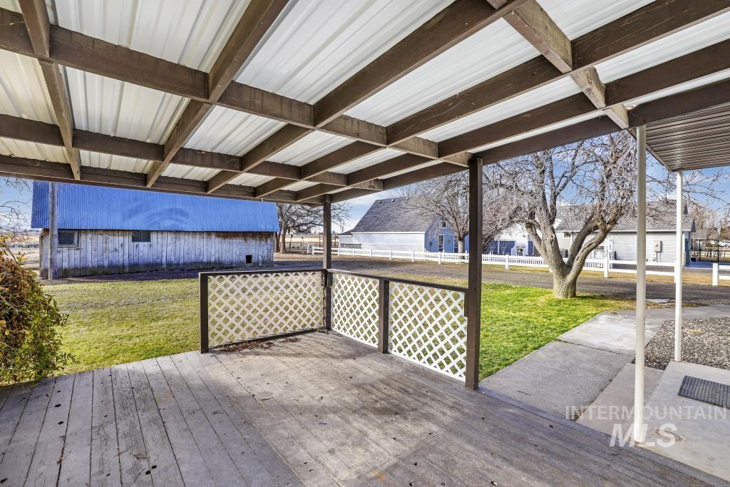 3321 Addison Ave E Property Photo 14
