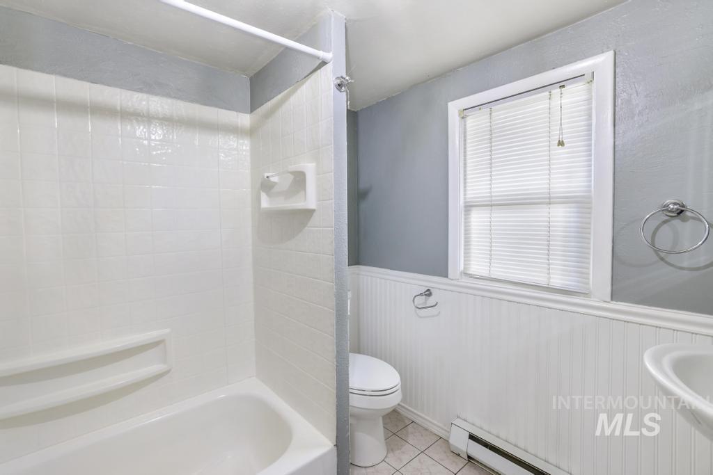 3321 Addison Ave E Property Photo 28