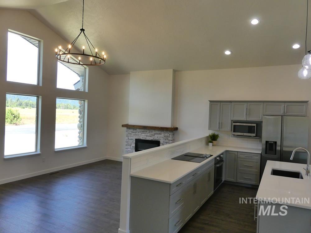 16 Timberline Drive Property Photo 10