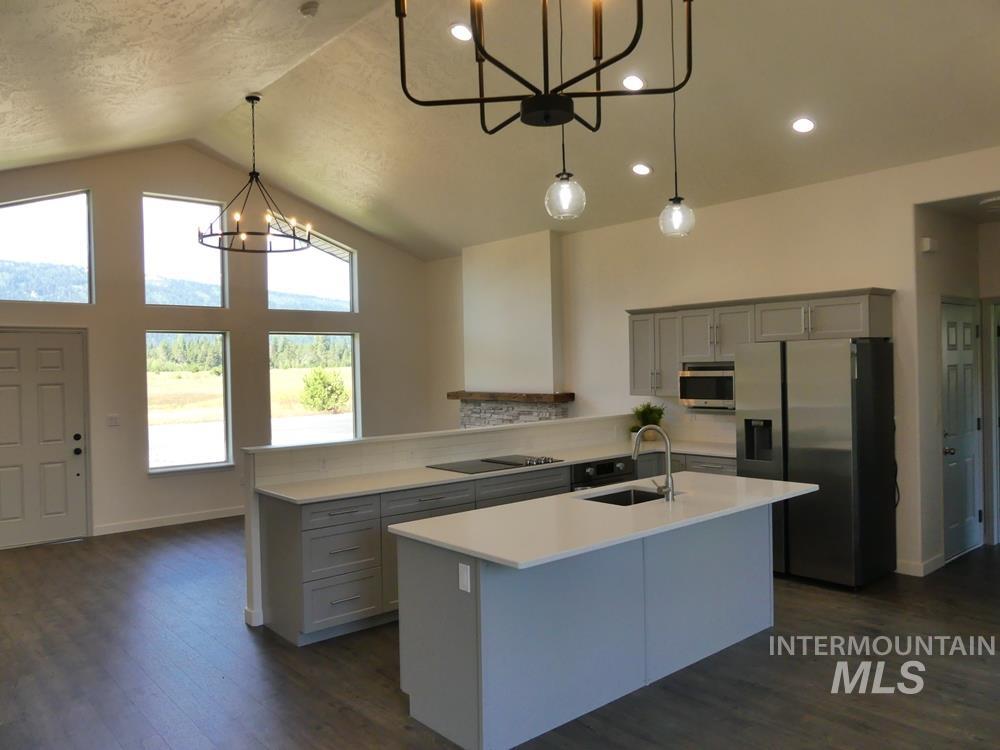 16 Timberline Drive Property Photo 11