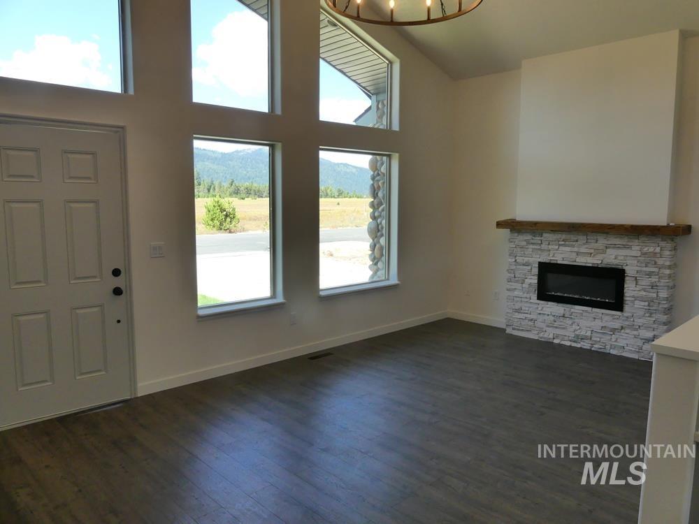 16 Timberline Drive Property Photo 17
