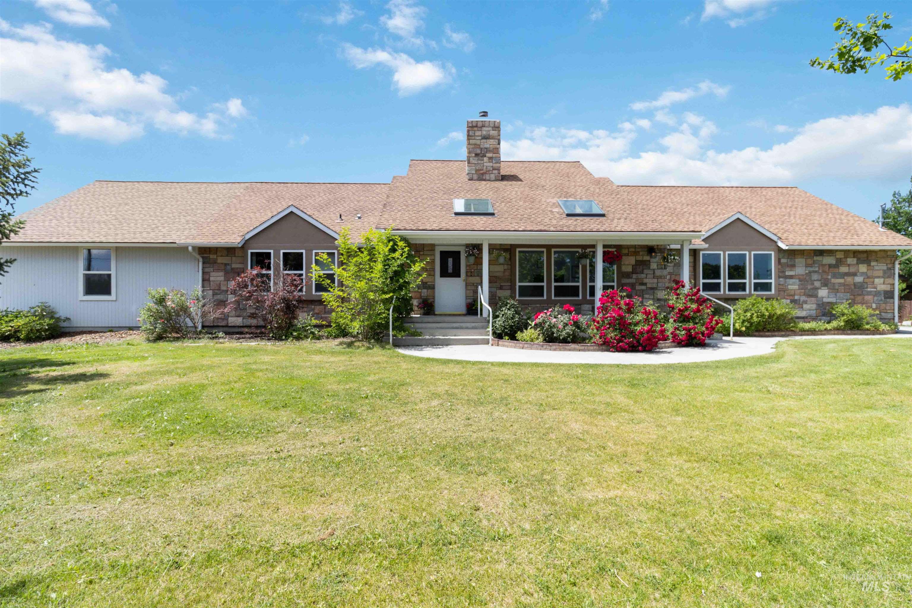 7985 S Cloverdale Rd. Property Photo 1