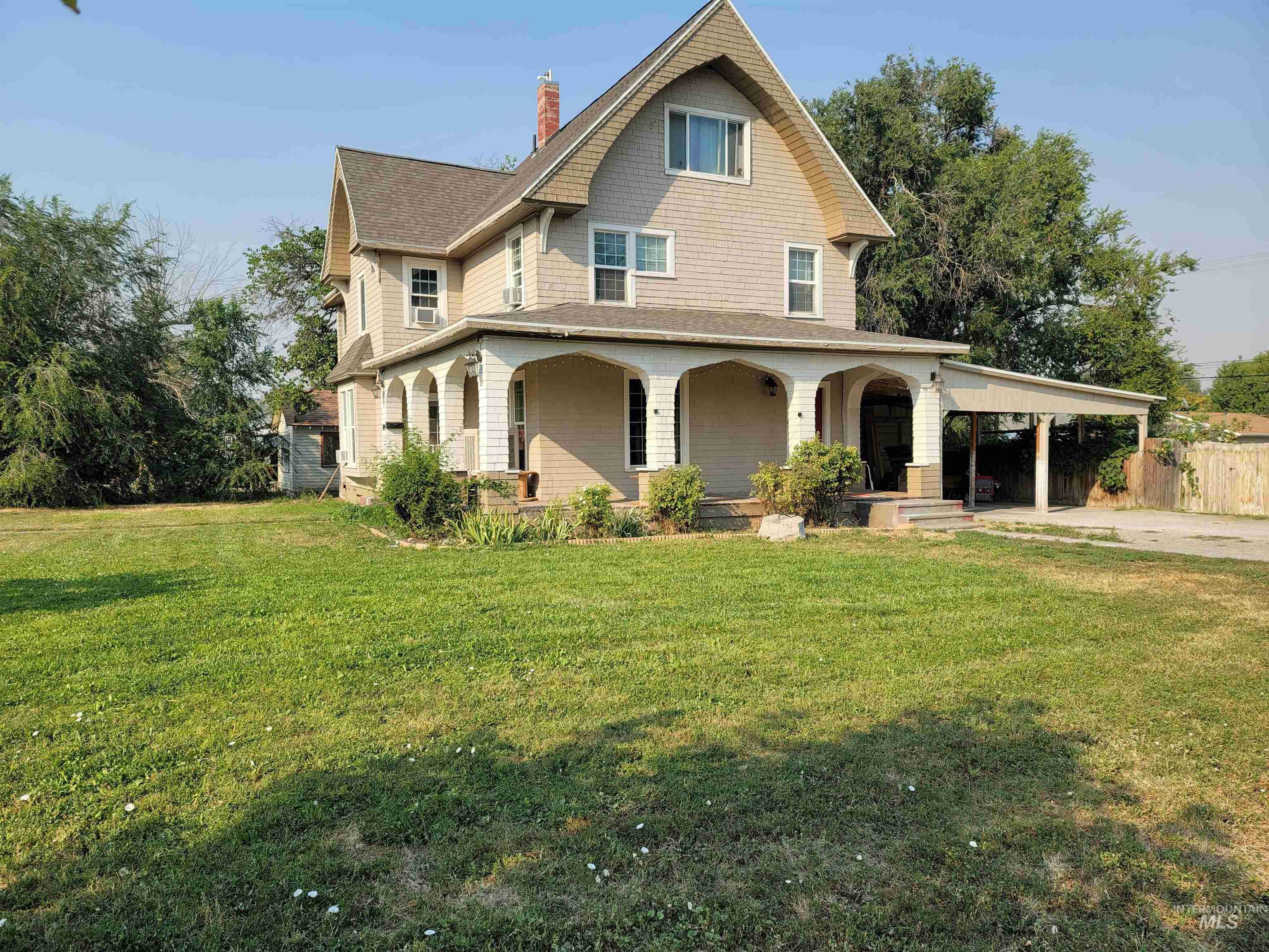 204 Harrison St Property Photo