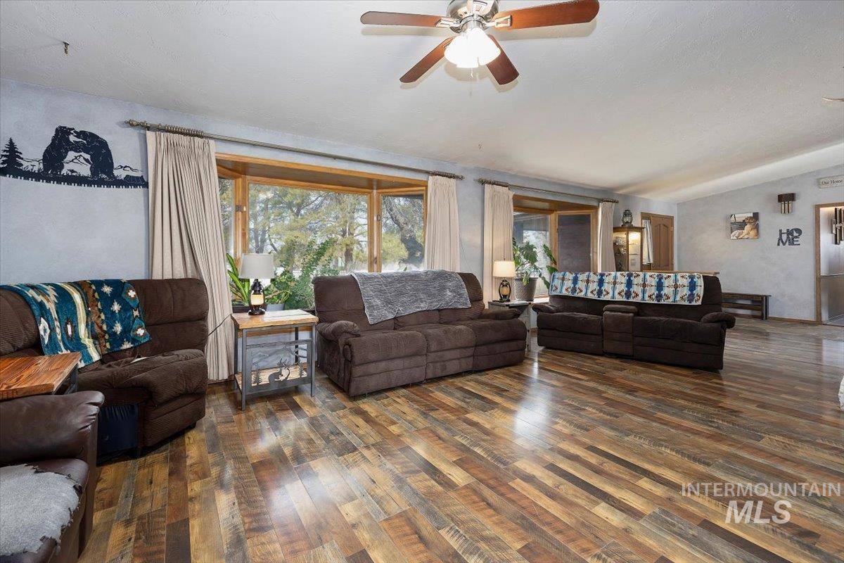1846 S 1800 E Property Photo 14