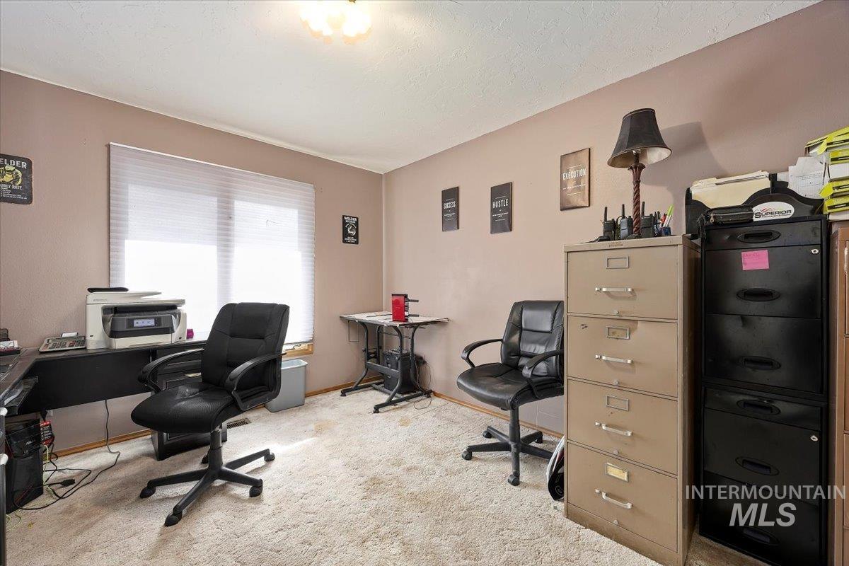 1846 S 1800 E Property Photo 27