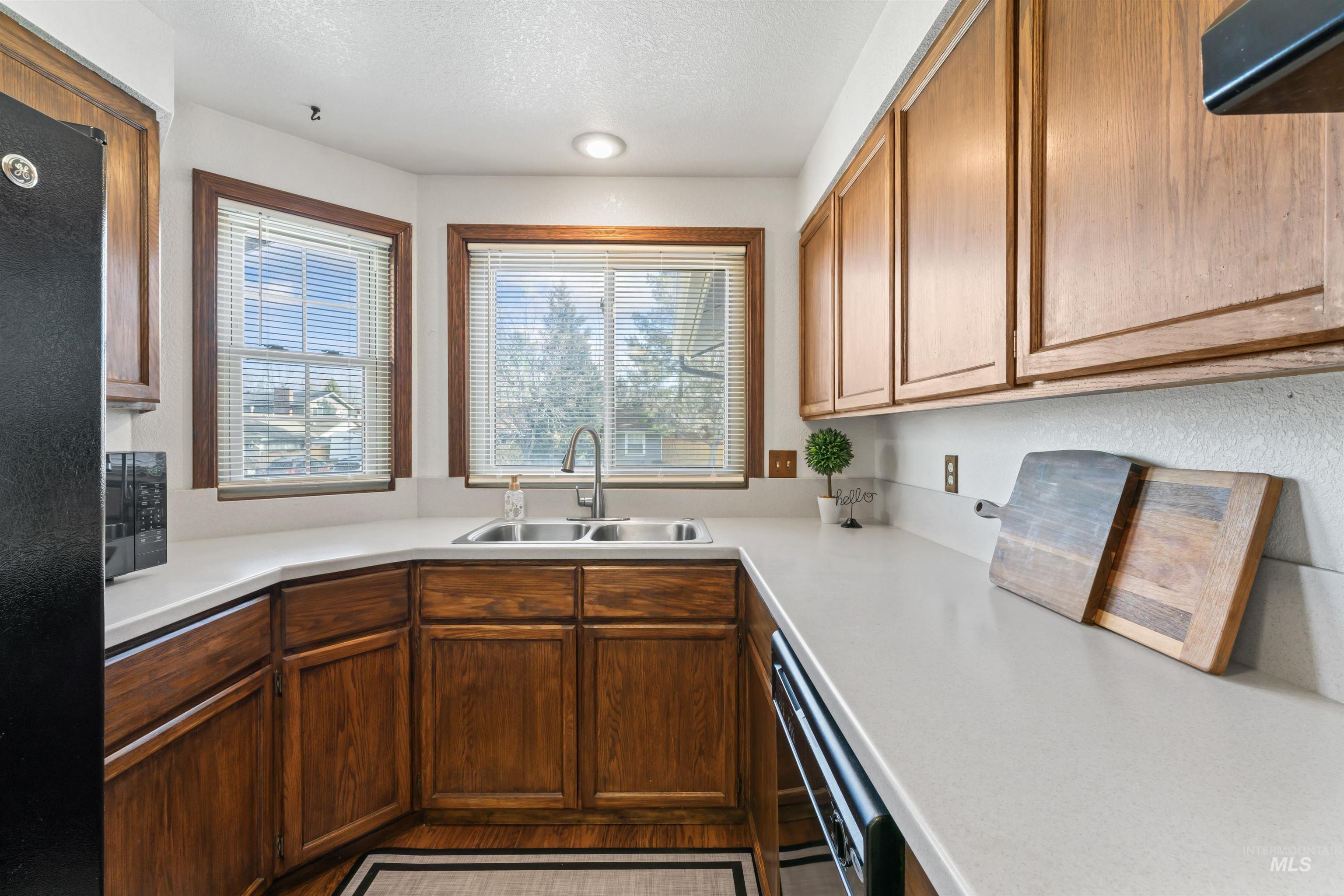 3105 E Eastgate Dr. Property Photo 11