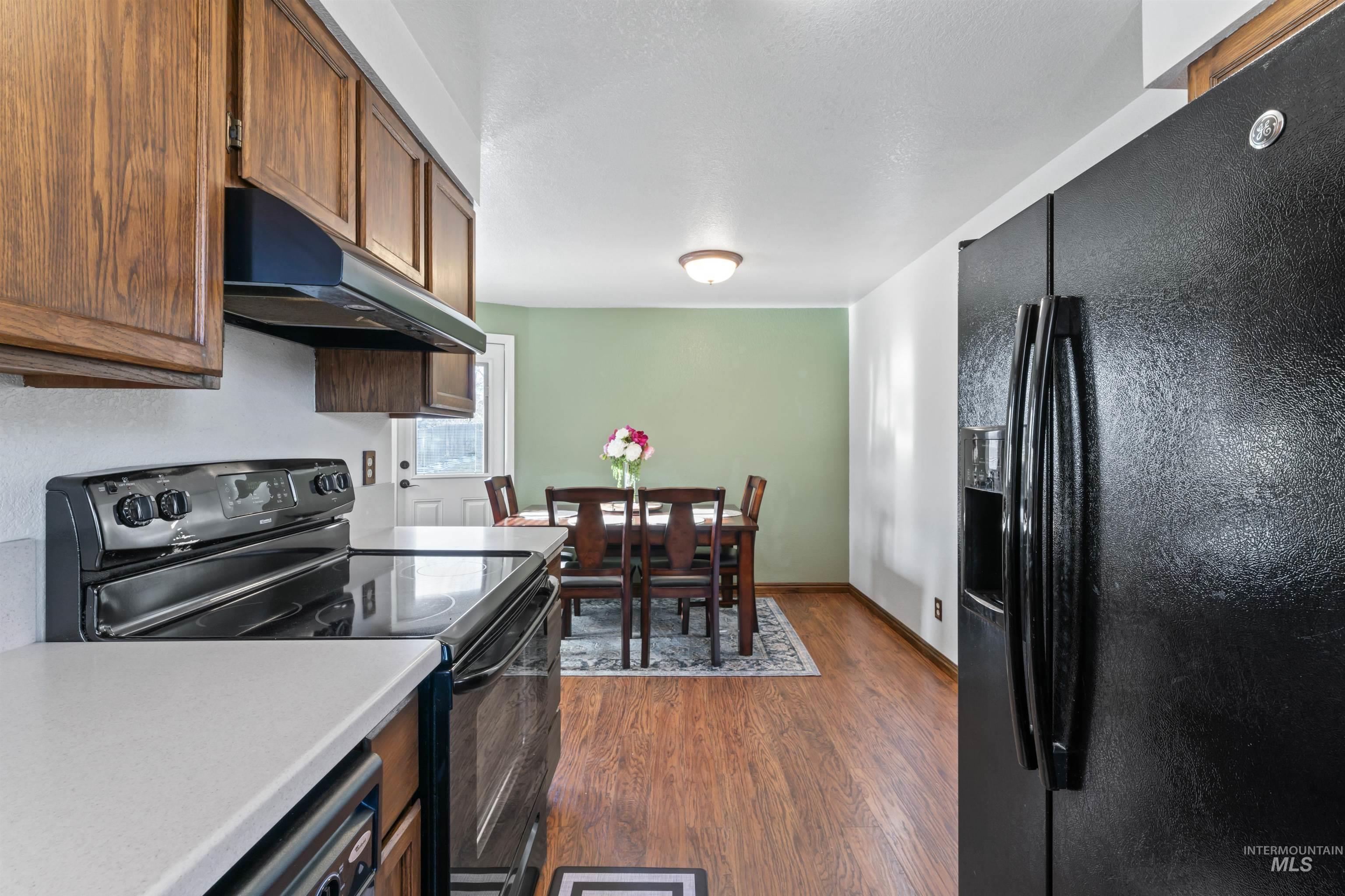 3105 E Eastgate Dr. Property Photo 12