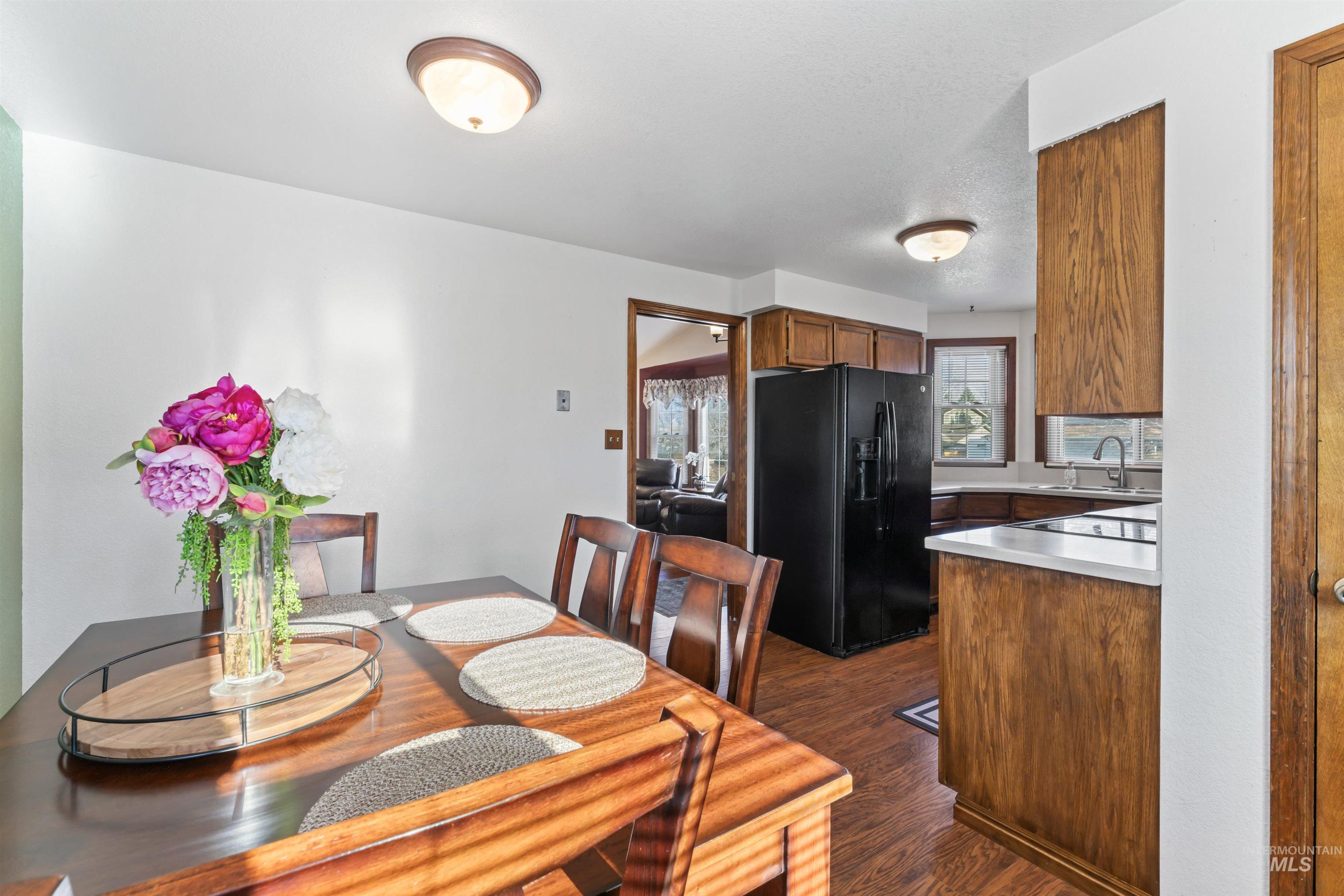 3105 E Eastgate Dr. Property Photo 15