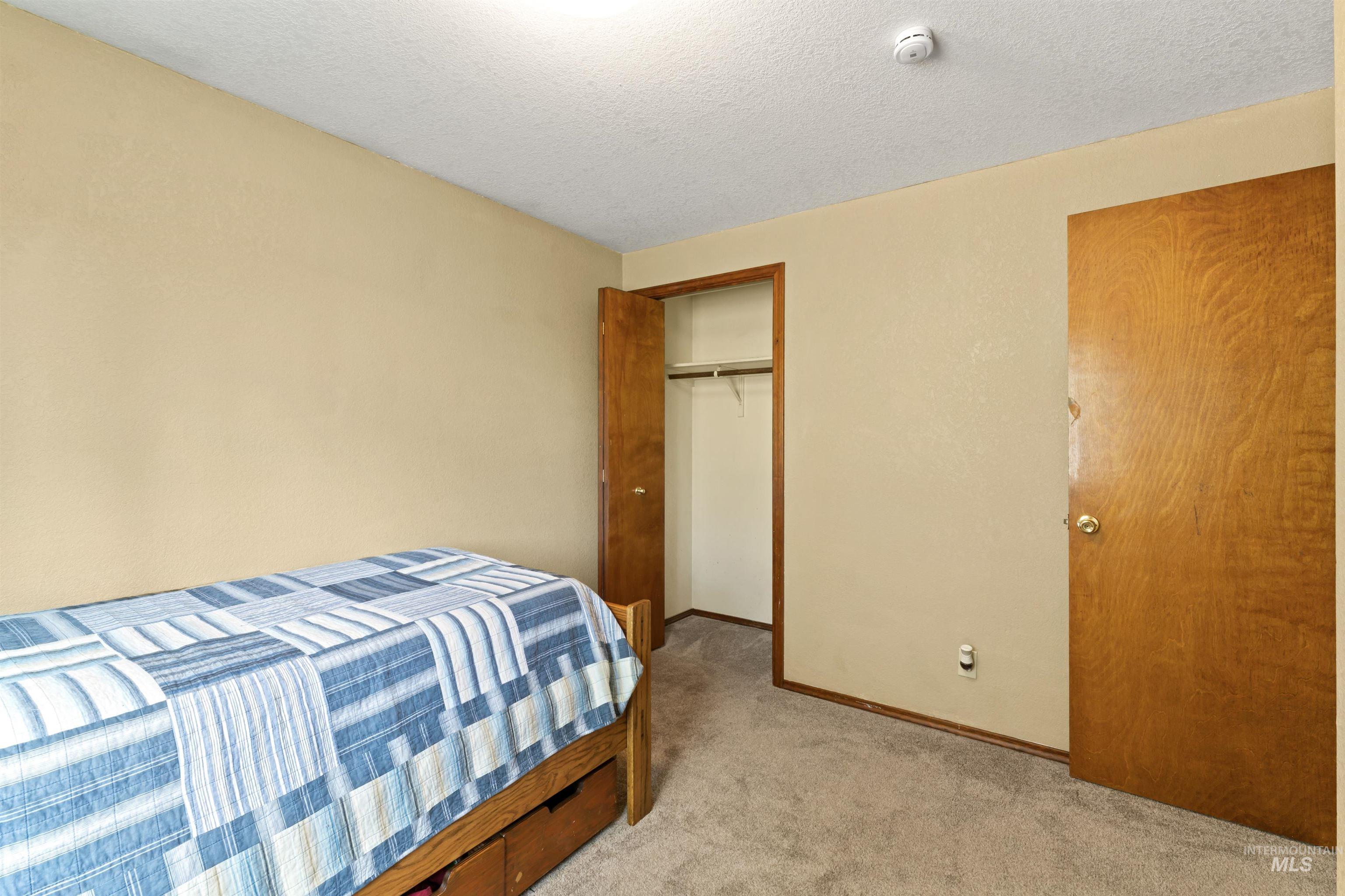 3105 E Eastgate Dr. Property Photo 22