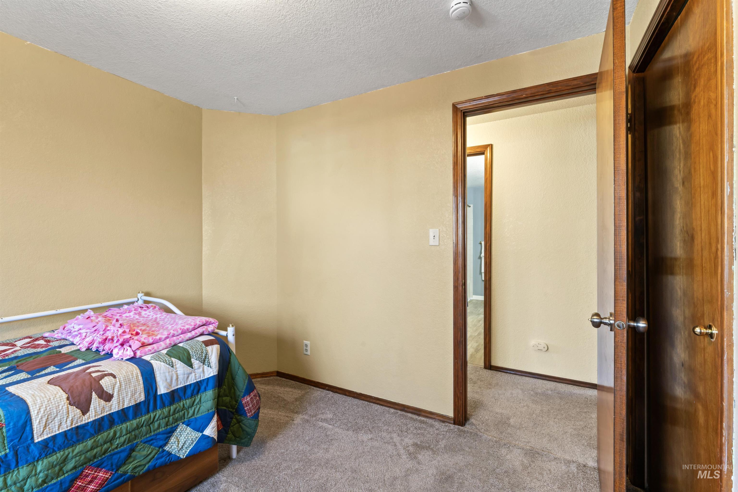 3105 E Eastgate Dr. Property Photo 24